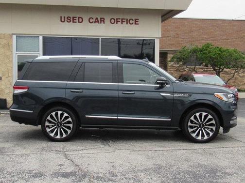2022 Lincoln Navigator Reserve