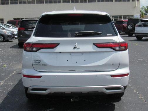 2022 Mitsubishi Outlander SE 2.5 S-AWC