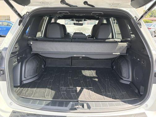 Crystal White Pearl 2024 Subaru Forester Wilderness