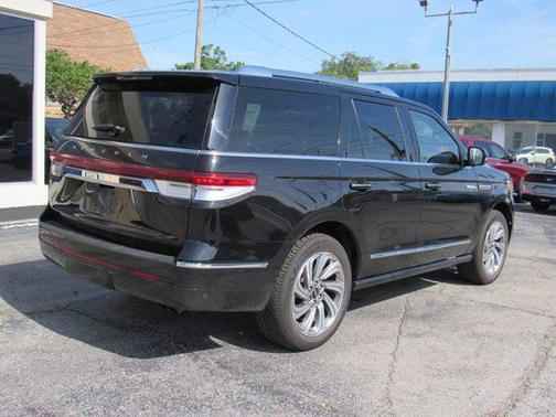 2022 Lincoln Navigator Reserve