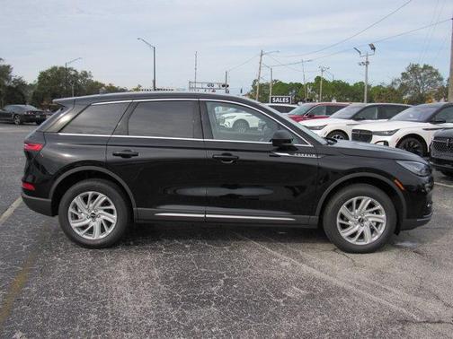 2025 Lincoln Corsair Premiere