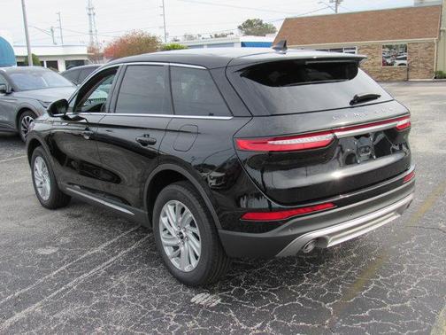 2025 Lincoln Corsair Premiere