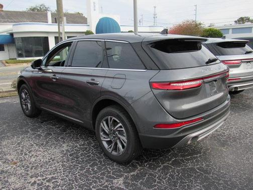2025 Lincoln Corsair Premiere