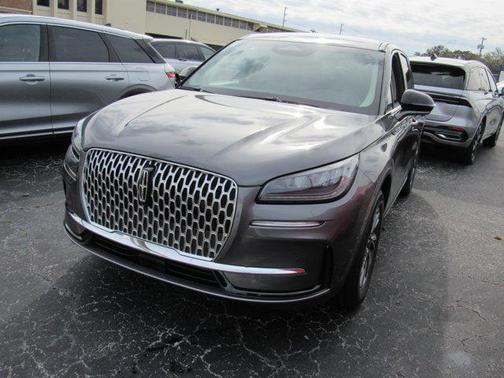 2025 Lincoln Corsair Premiere