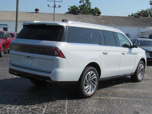 2025 Lincoln Navigator Reserve