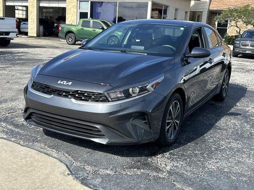 Gravity Gray 2024 Kia Forte LXS