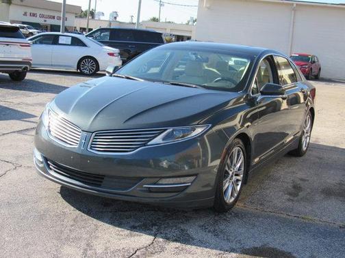 2015 Lincoln MKZ Hybrid Base