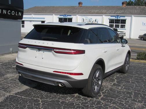 2026 Lincoln Corsair Premiere