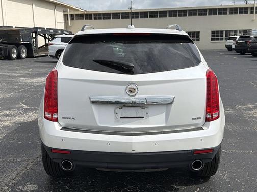 Platinum Ice Tricoat 2016 Cadillac SRX Luxury Collection