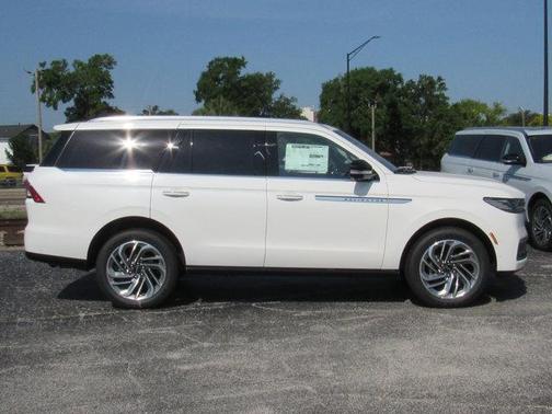 2025 Lincoln Navigator Reserve