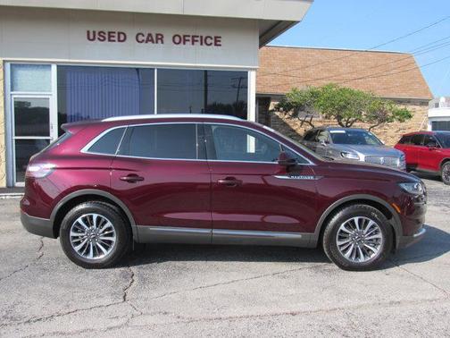 2021 Lincoln Nautilus Reserve