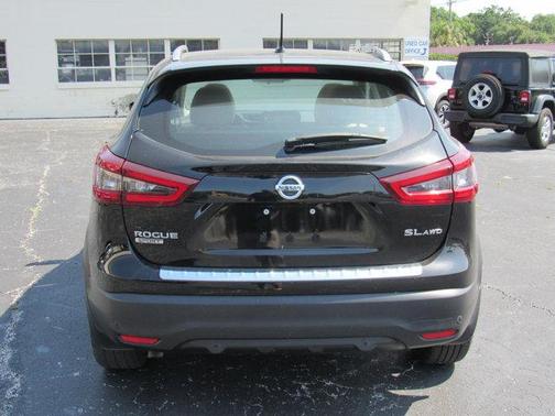 2022 Nissan Rogue Sport SL