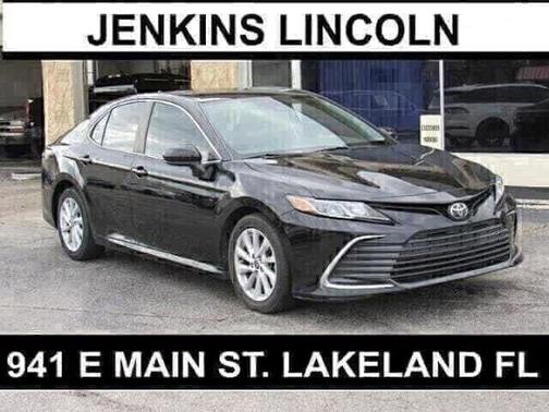2022 Toyota Camry LE
