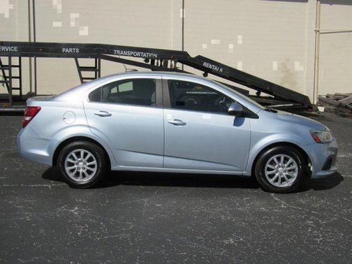 2017 Chevrolet Sonic LT