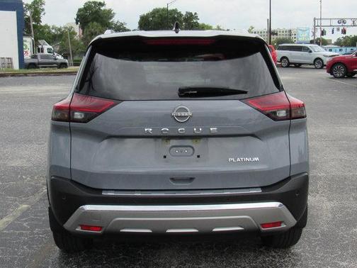 2022 Nissan Rogue Platinum