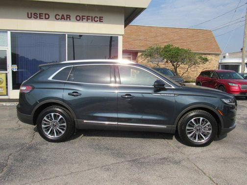 2023 Lincoln Nautilus Standard