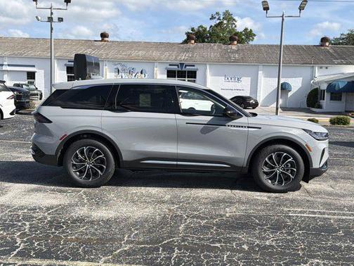 GRAY MATTER MET CC 2026 Lincoln Nautilus Premiere