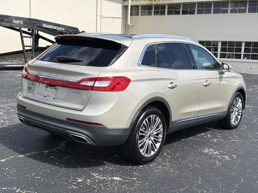 PALLADIUM WHT GOLD METALLIC 2017 Lincoln MKX Reserve