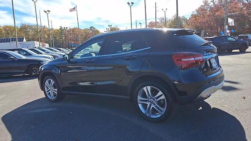 2020 Mercedes-Benz GLA 250 Base 4MATIC