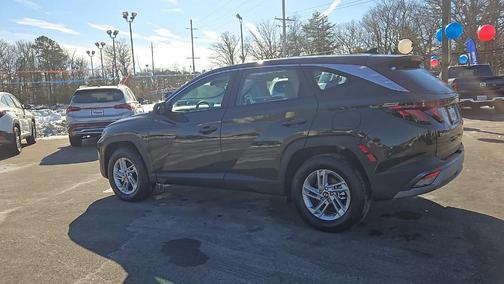 2025 Hyundai TUCSON SE