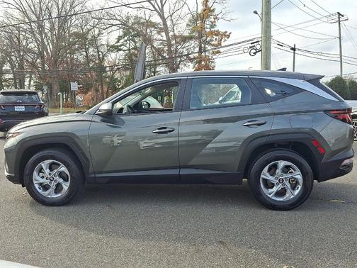 2023 Hyundai TUCSON SE