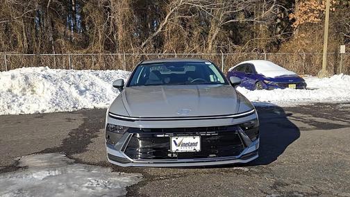 2025 Hyundai SONATA SE