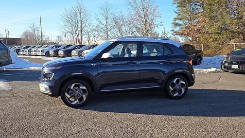 2025 Hyundai VENUE Limited