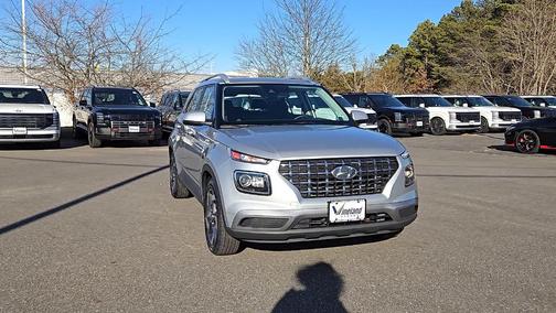 2022 Hyundai VENUE SEL