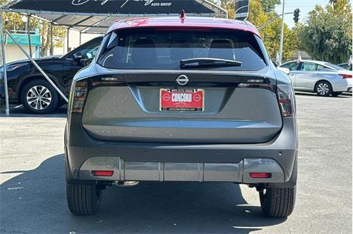 2025 Nissan Kicks SV