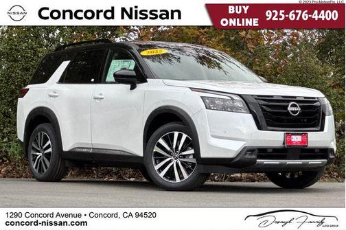 2025 Nissan Pathfinder Platinum 4WD