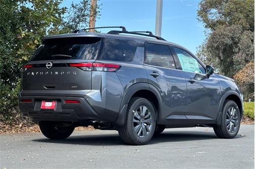 2025 Nissan Pathfinder SV 4WD