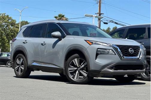 2022 Nissan Rogue SL