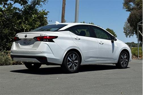 2021 Nissan Versa 1.6 SV
