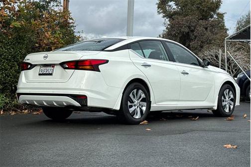 2025 Nissan Altima S FWD