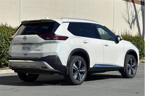 2023 Nissan Rogue Platinum