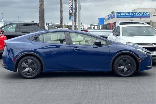 2023 Toyota Prius LE