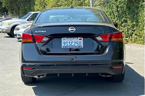 2025 Nissan Altima S FWD