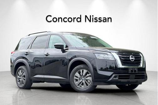 Super Black 2024 Nissan Pathfinder SV 4WD