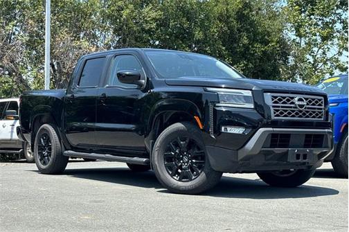 2022 Nissan Frontier SV