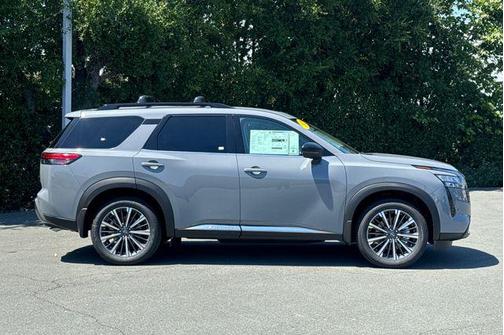 Boulder Gray Pearl 2026 Nissan Pathfinder Platinum