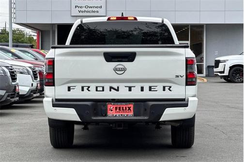 2023 Nissan Frontier SV