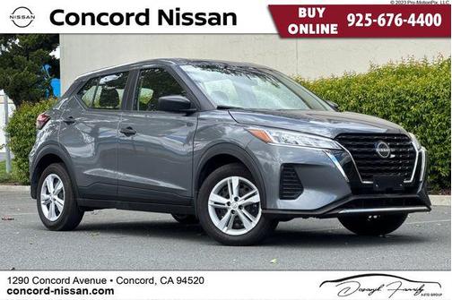 Gun Metallic 2025 Nissan Kicks S