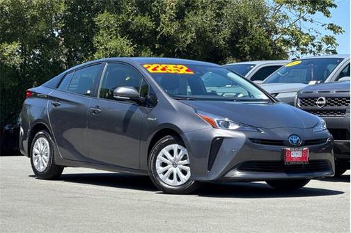 2020 Toyota Prius LE