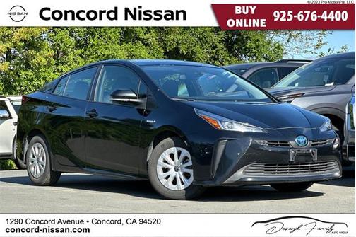 2022 Toyota Prius LE