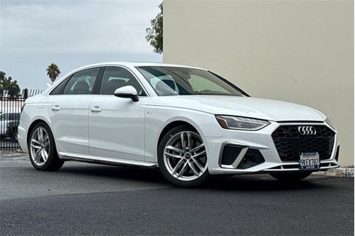 2024 Audi A4 45 S line Premium Plus