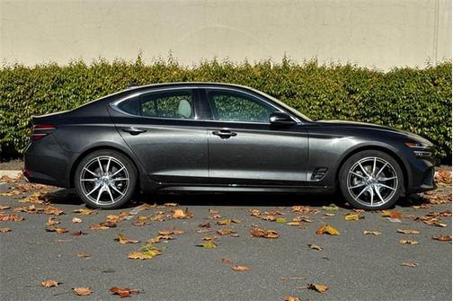 2023 Genesis G70 2.0T AWD