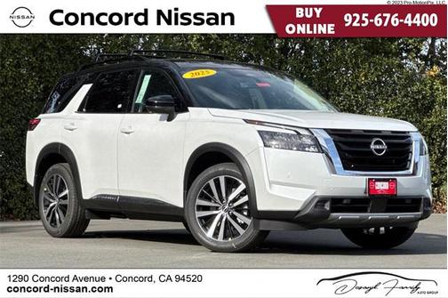 2025 Nissan Pathfinder Platinum 4WD