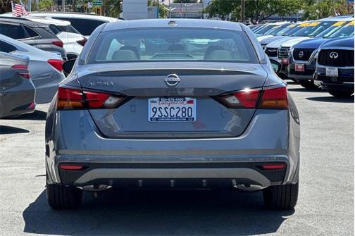 2025 Nissan Altima S FWD