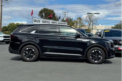 2024 Kia Sorento S