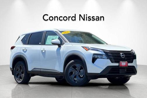 Everest White Pearl Tricoat 2026 Nissan Rogue SV